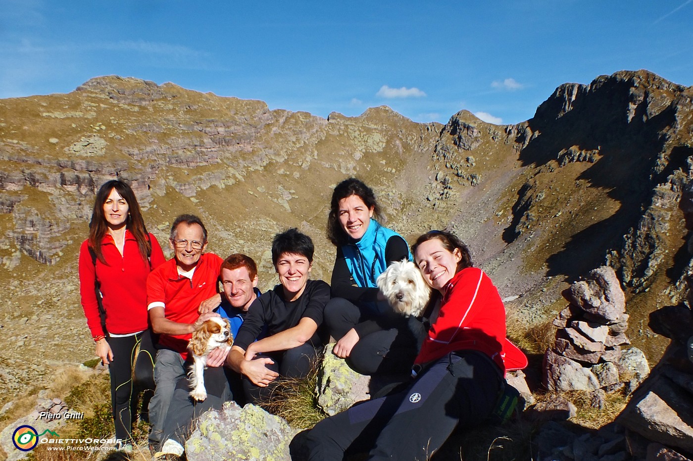 05 Sul piu alto dei Tre Pizzi (2053 m) un bell'incontro.JPG